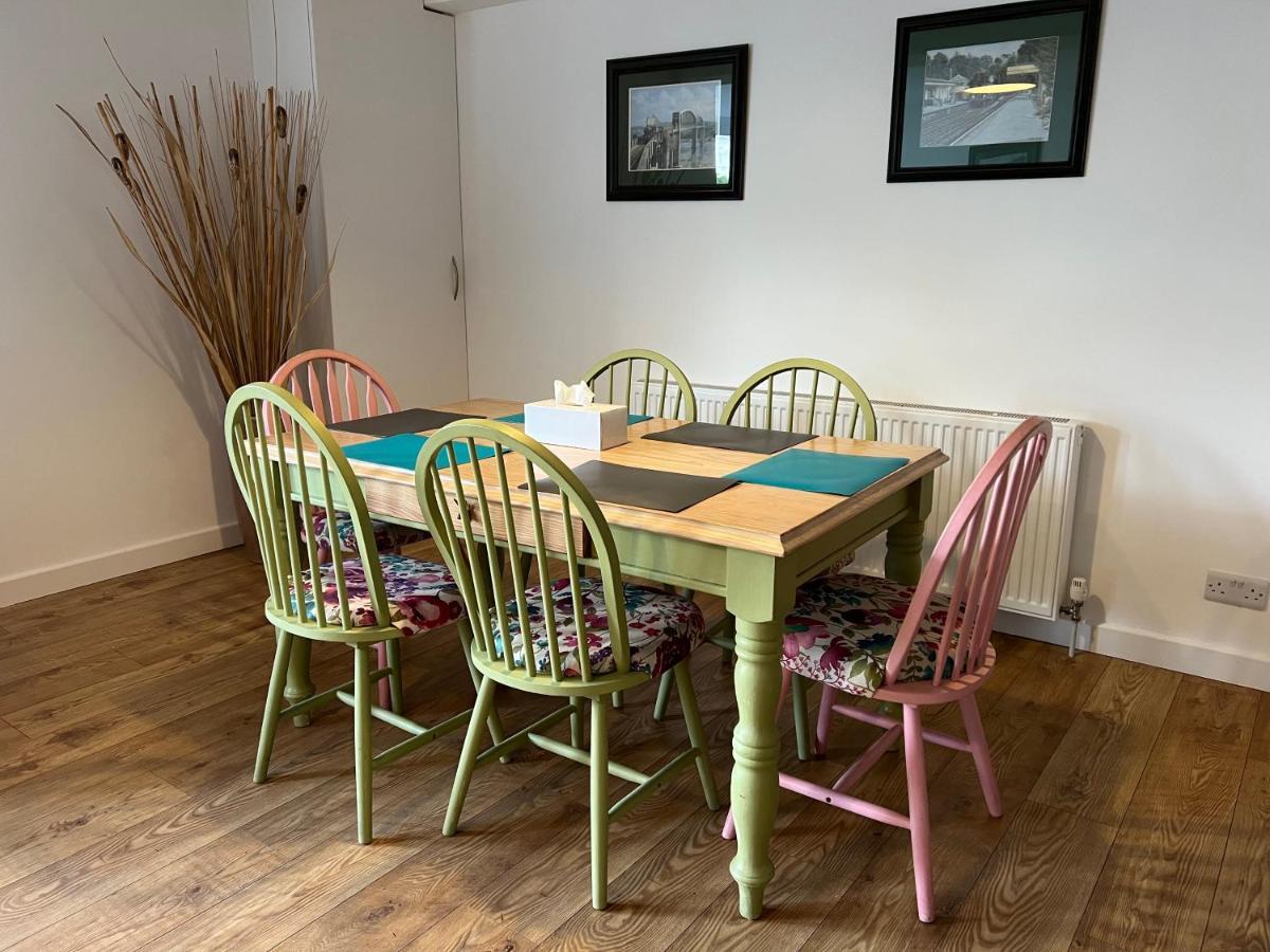 Beautiful Apartment,No 1, With Parking Ilfracombe Exteriör bild